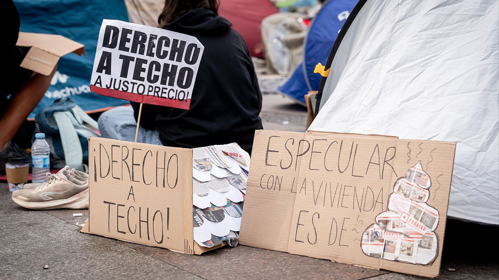 Contratos de alquiler indefinidos y congelar los precios: las reivindicaciones de los acampados en Sol por la vivienda