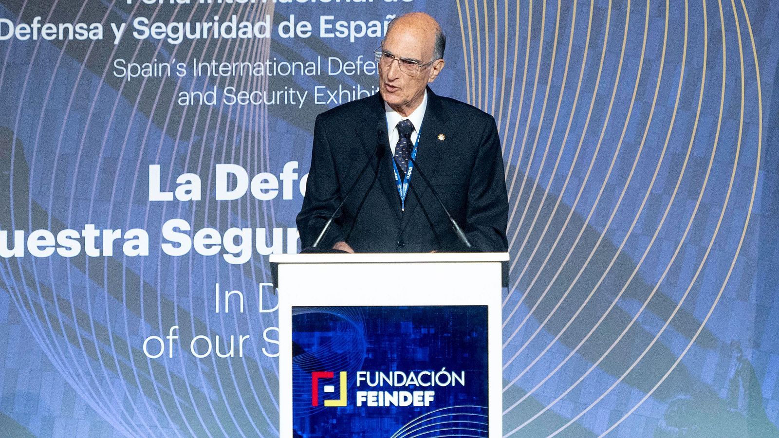 El presidente de la fundación FEINDEF, Julián García Vargas, durante la inauguración de la III Feria Internacional de Defensa y Seguridad de España en mayo de 2023