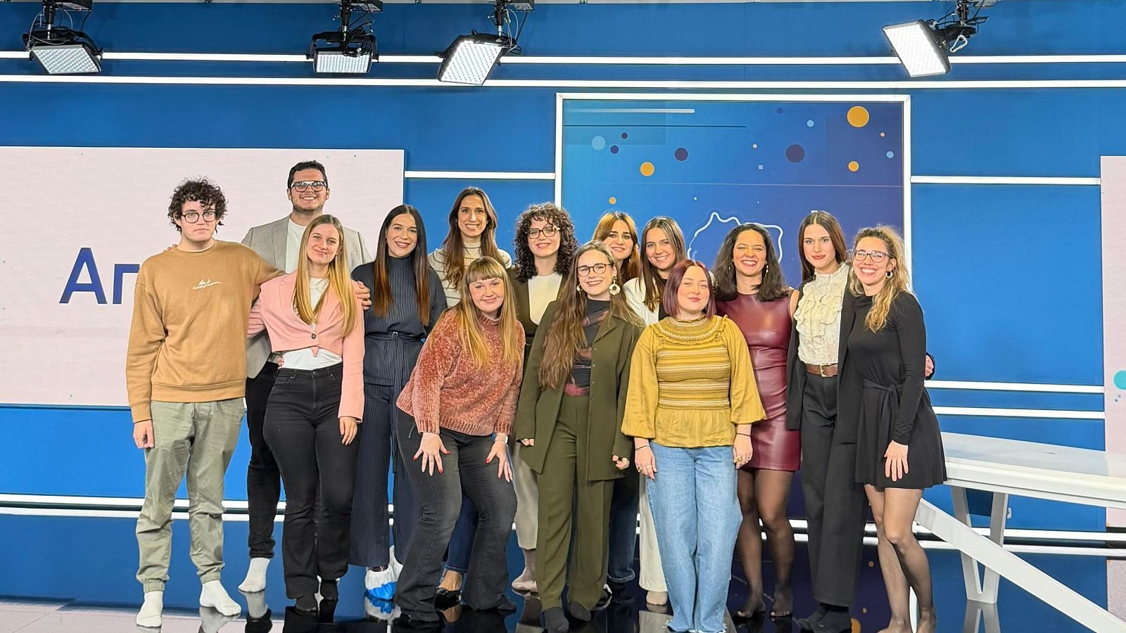 Alumnos de la IV edición del Máster en Reporterismo de RTVE y Unizar