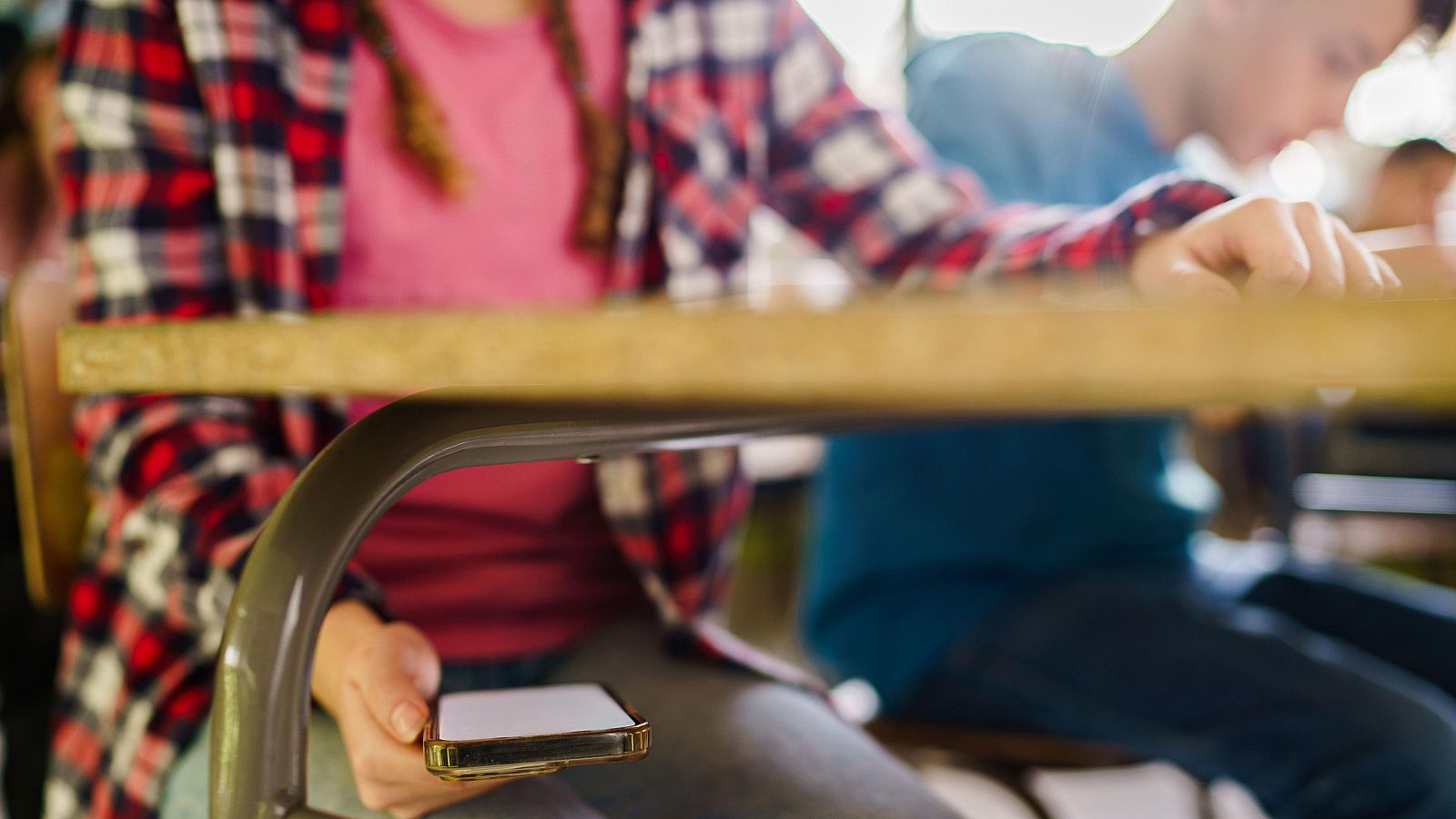 El reto de los docentes de llamar la atención en un mundo tecnológico