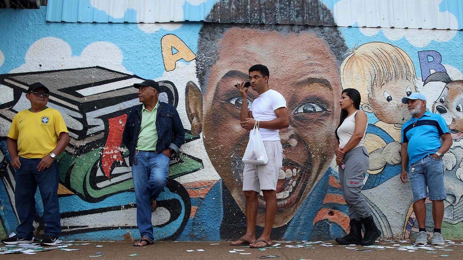 Abren los centros de votación en Brasil para las elecciones presidenciales