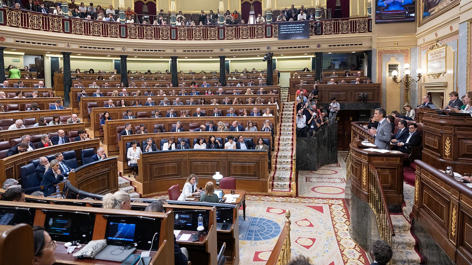 El presidente del Gobierno, Pedro Sánchez, durante la sesión plenaria del Congreso de los Diputados del 2 de octubre