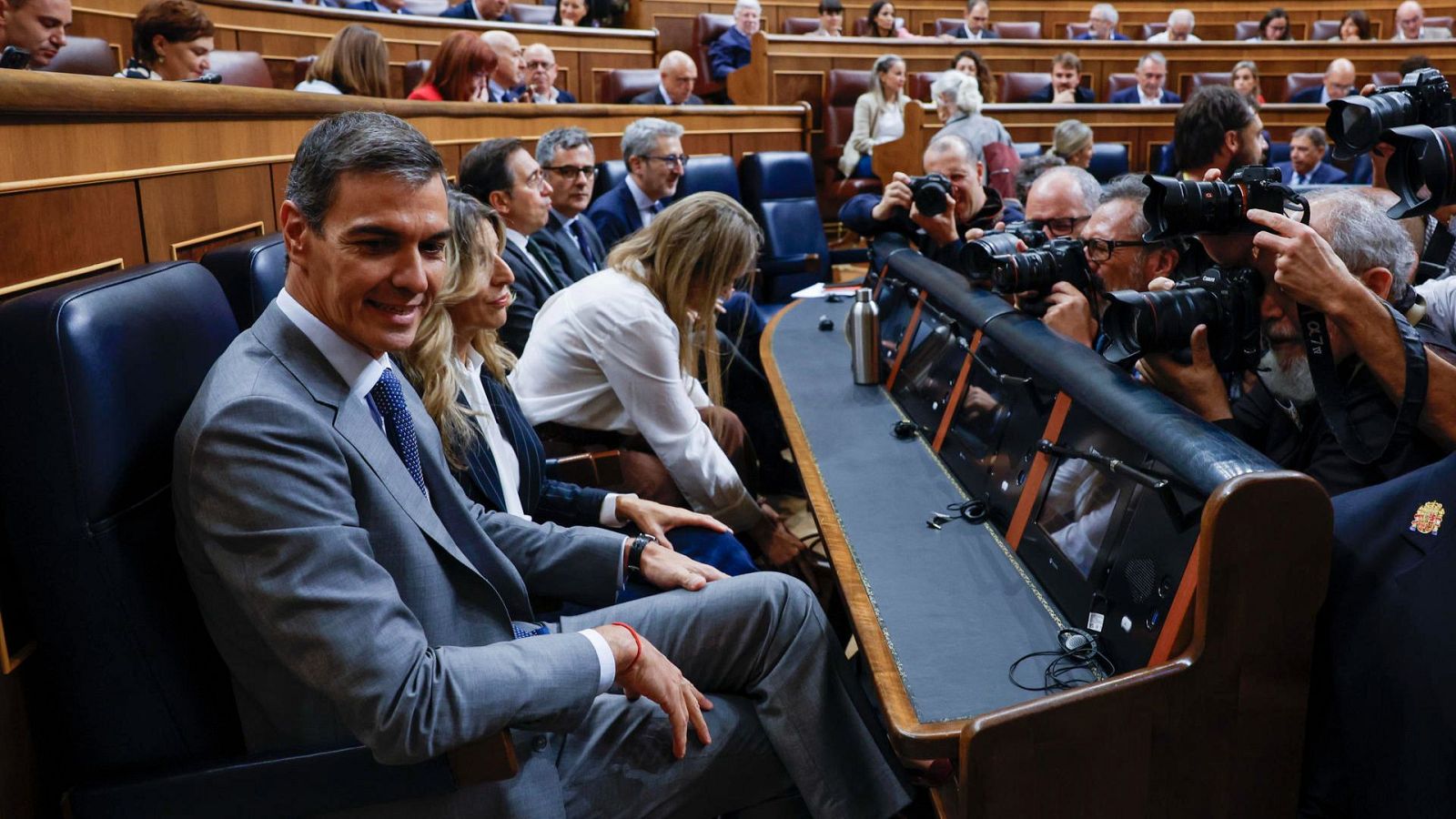 Sánchez revoluciona el tablero político y obliga a los partidos a encender su maquinaria electoral