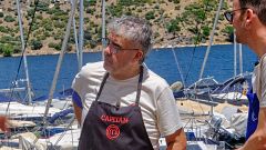 Flo se tira al agua en plena capitanía de ‘MasterChef Celebrity Legends’ y su equipo carga contra él: "Nos has abandonado"