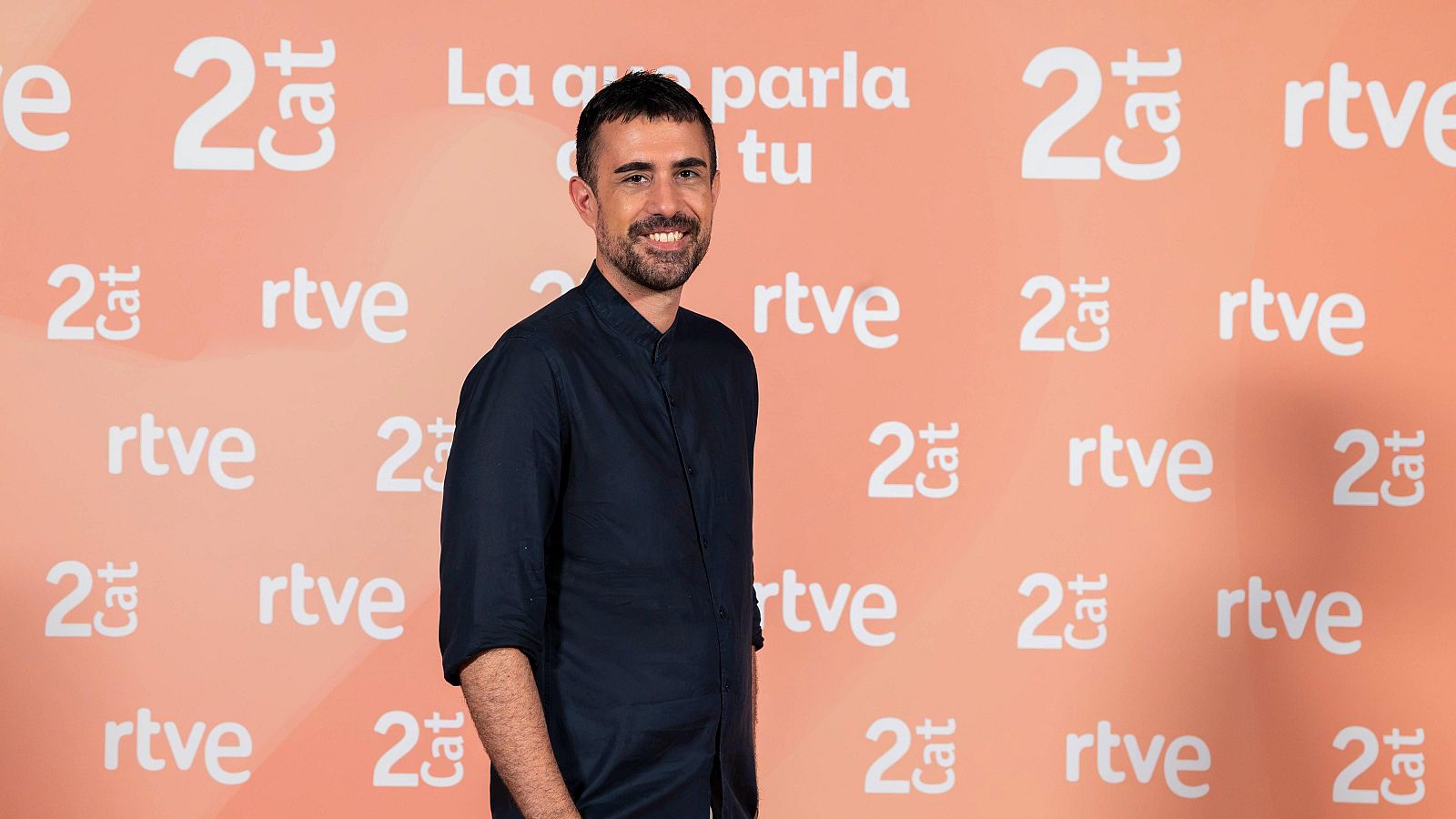 Pablo Tallón, presentador i director de la nova etapa de 'L'Altaveu al pati', durant la presentació de La 2Cat.