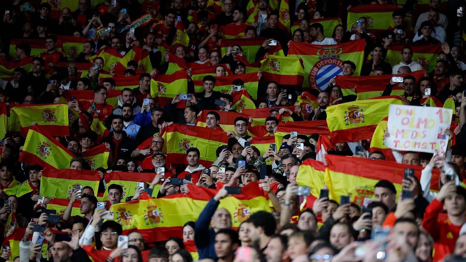 FIFA sanciona a la RFEF por los cánticos racistas de Cornellà