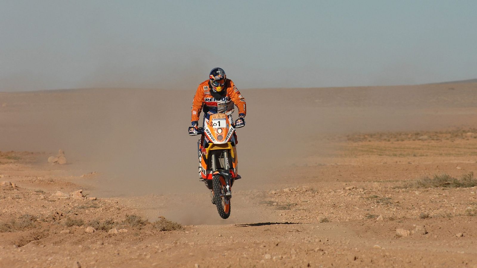 Marc Coma auf einer KTM w&auml;hrend einer Etappe der Rallye Dakar 2007 in Marokko
