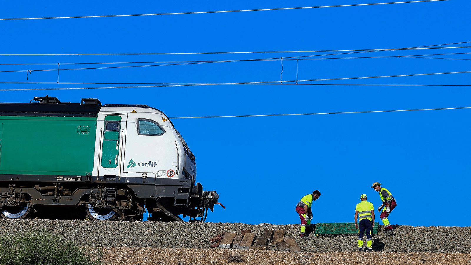 Adif recupera este lunes la circulación en ambas vías de alta velocidad Madrid-Barcelona