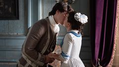 Genaro besa a Bárbara tras escuchar sus ruegos en 'Valle Salvaje'
