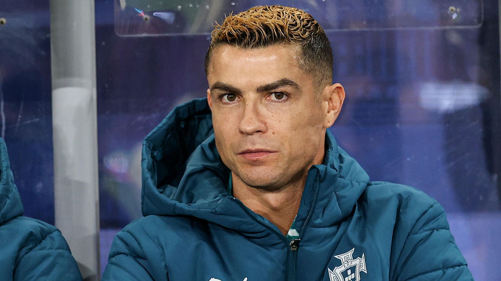 Cristiano Ronaldo, en el banquillo durante el partido Noruega - Portugal