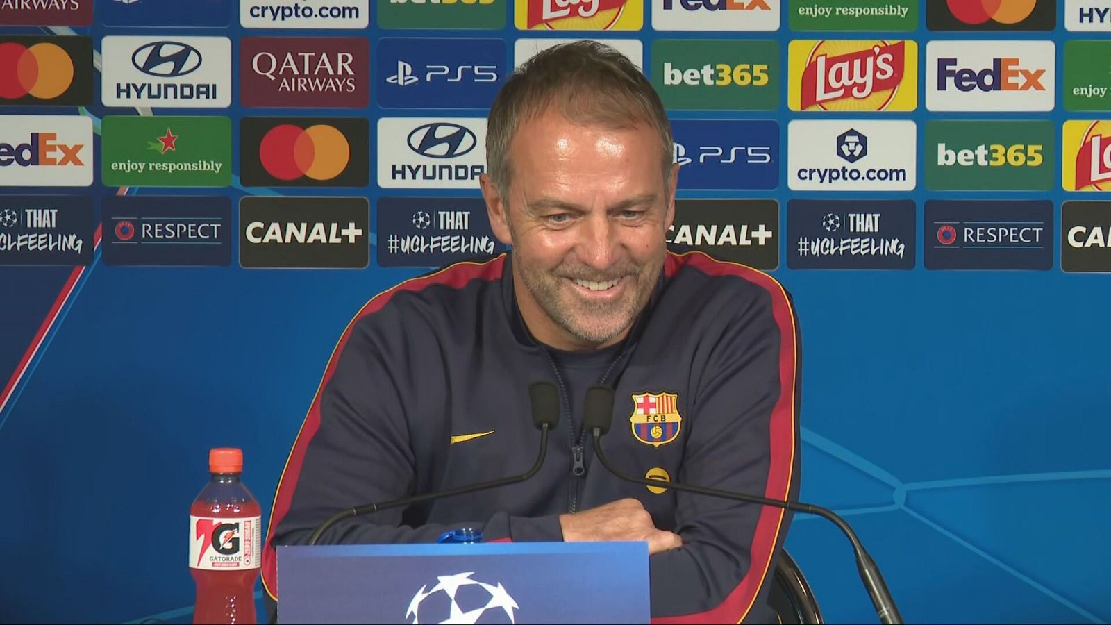 La racha invicta de Flick con el Barça, a examen ante el PSG