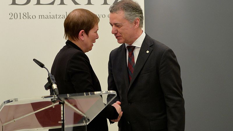 Urkullu y Barkos creen abierta una "etapa de convivencia" y piden "adaptar" la política penitenciaria