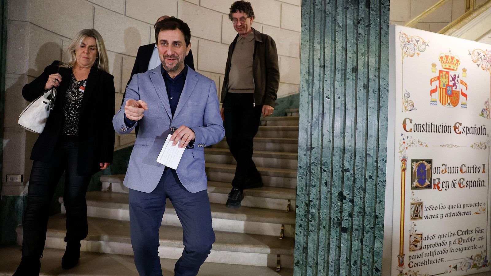 El exconseller Antoni Comín declara ante los medios de comunicación en el Parlamento Europeo de Bruselas el 8 de octubre de 2026