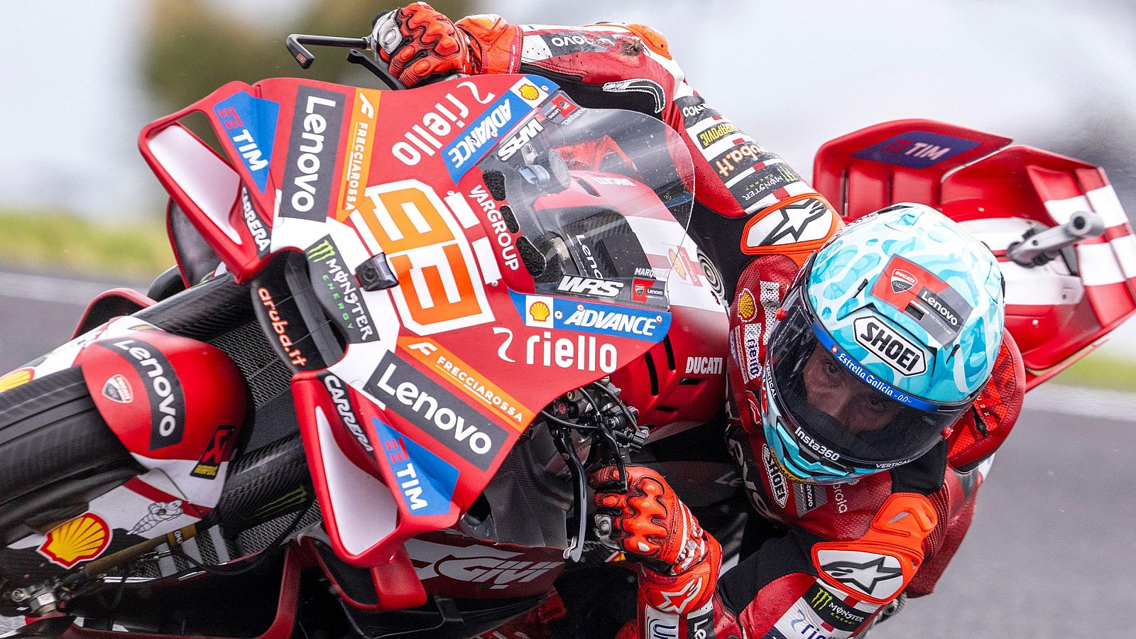 Marc Márquez durante la carrera al sprint en el GP de Australia 2026.