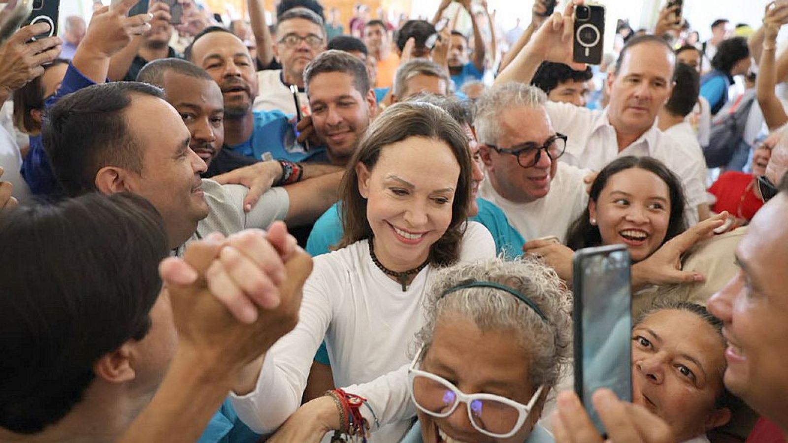 María Corina Machado regresa a Venezuela