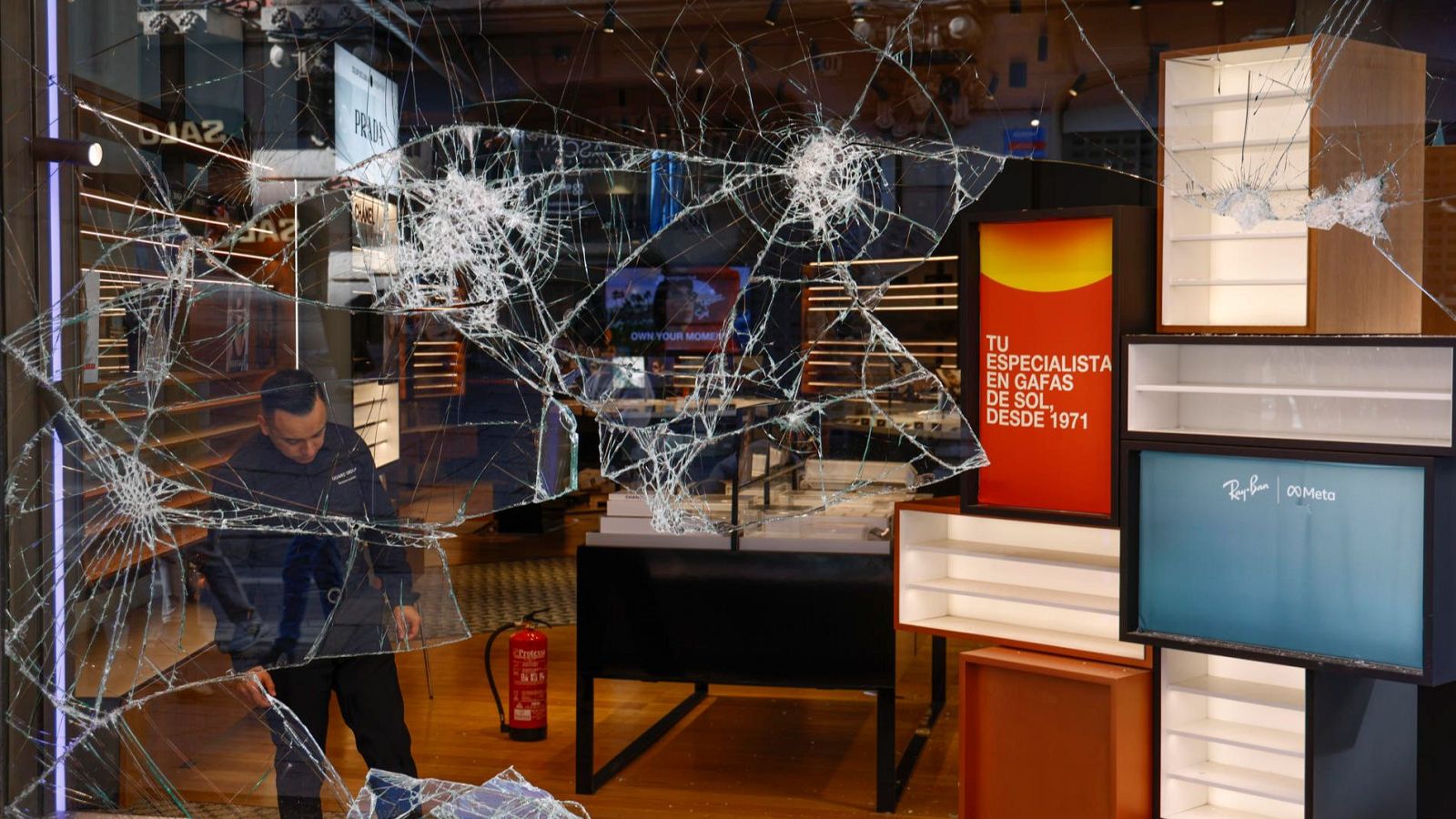 Los disturbios provocados este fin de semana en Barcelona han causado daños en el mobiliario urbano por valor de unos 36.000 euros.