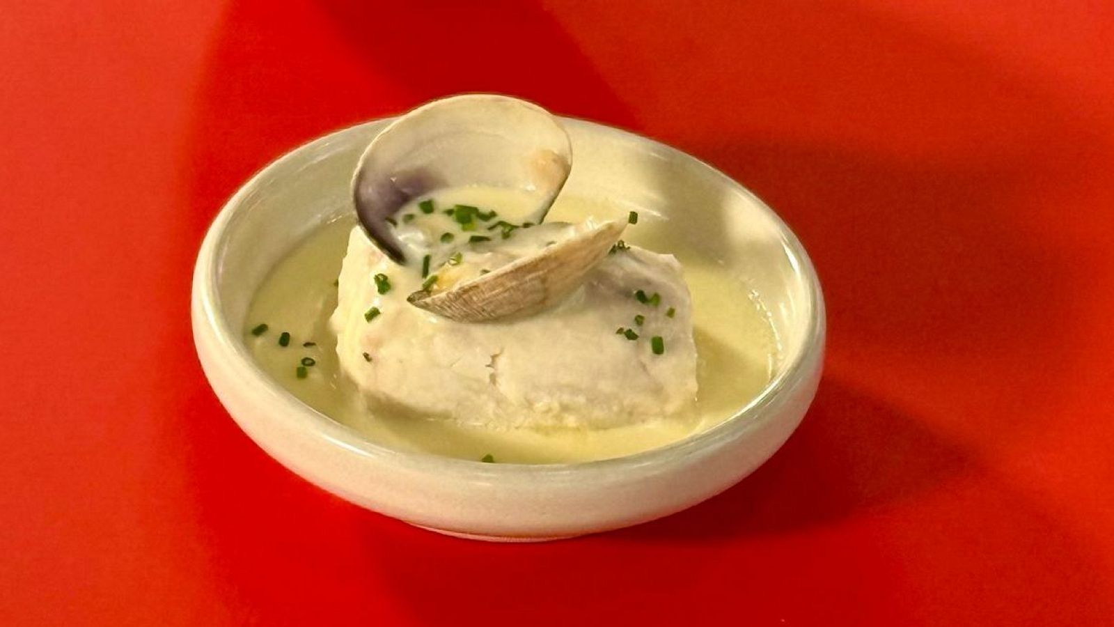 Receta de merluza en beurre blanc de MasterChef Celebrity Legends