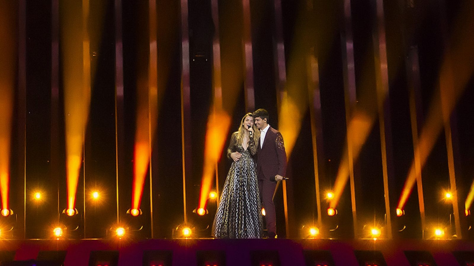 Amaia y Alfred iluminan el Altice Arena