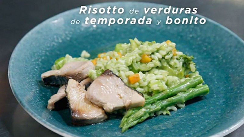 Risotto de verduras de temporada y bonito 