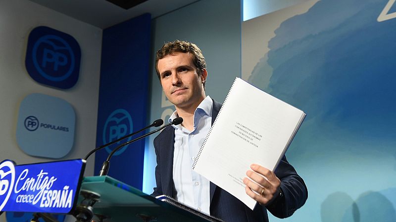 Casado niega irregularidades en su licenciatura y la Complutense pide información sobre sus estudios 