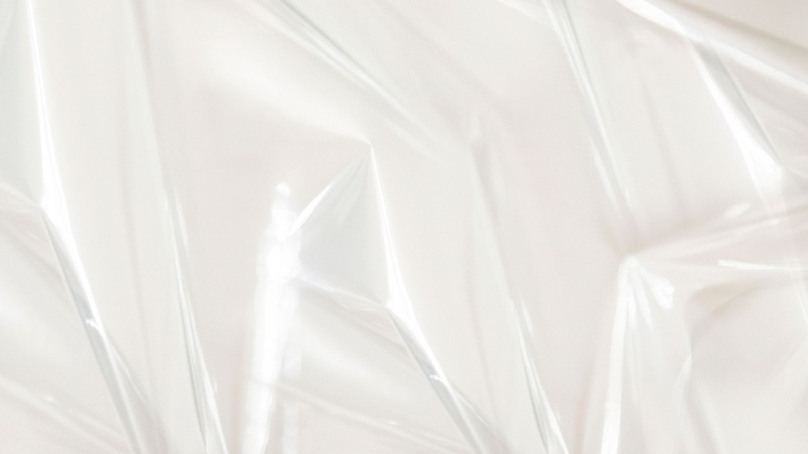 El cristal es tan delgado como el filo de dos folios.