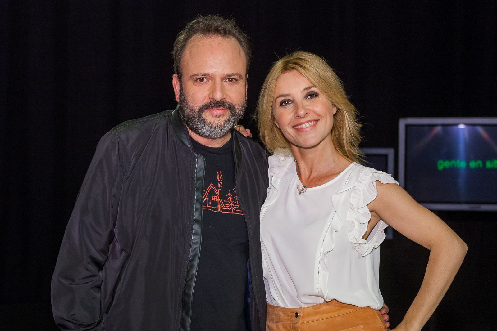 'Versión española' ,'Gente en sitios'