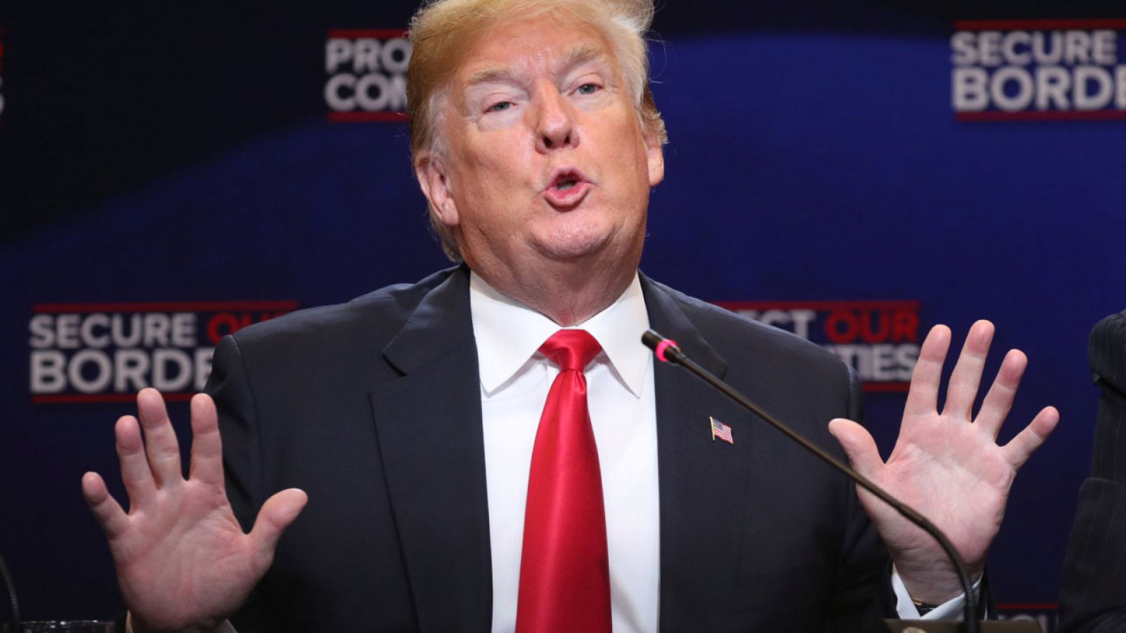 EE.UU. expulsa a dos diplomáticos venezolanos y les da 48 horas para marcharse