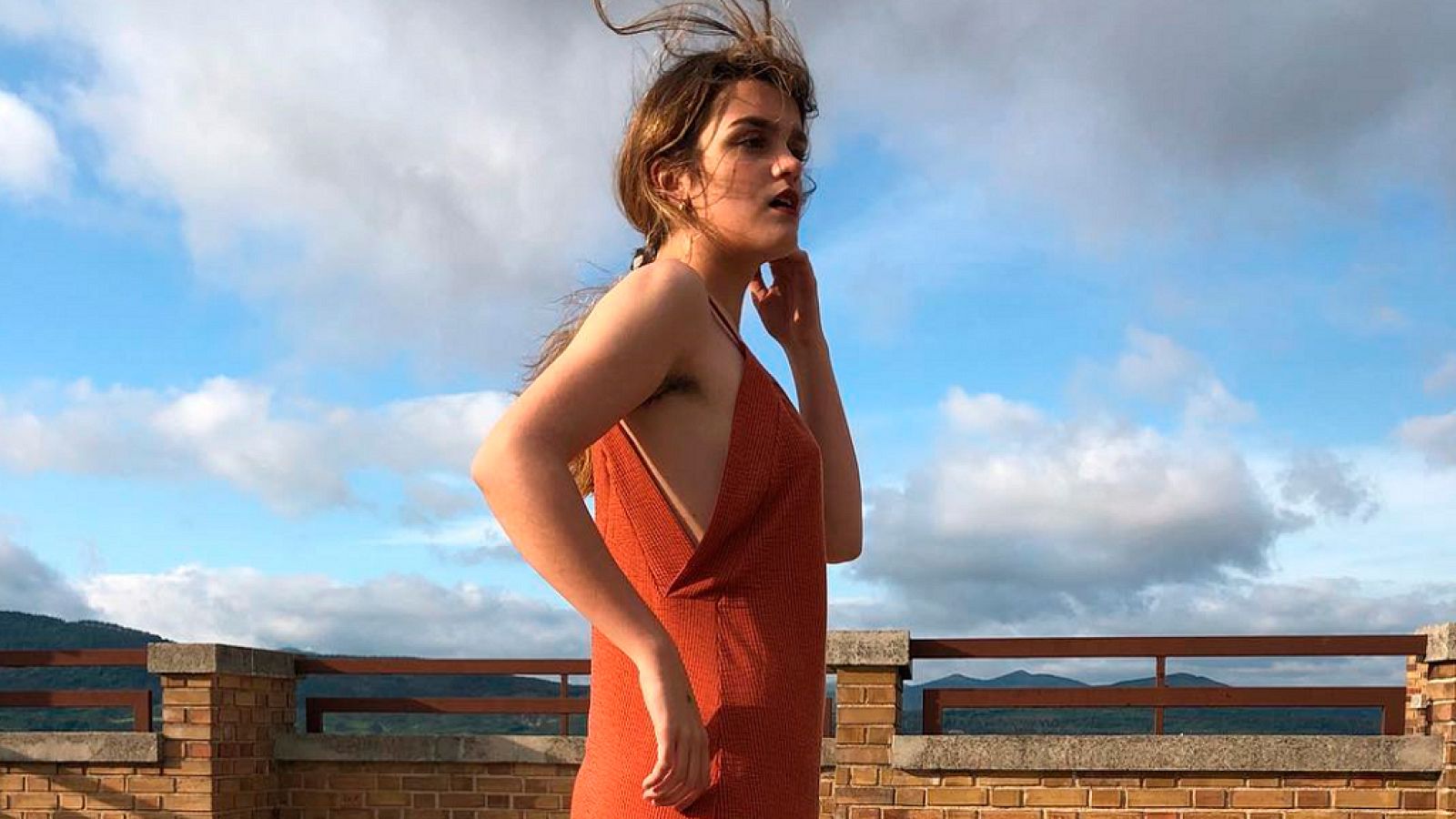 Amaia reivindica el vello de la mujer al publicar una foto en Instagram sin depilar