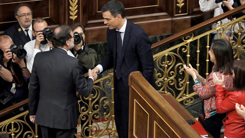 Sánchez tumba a Rajoy y se convierte en presidente del Gobierno en una moción de censura histórica 