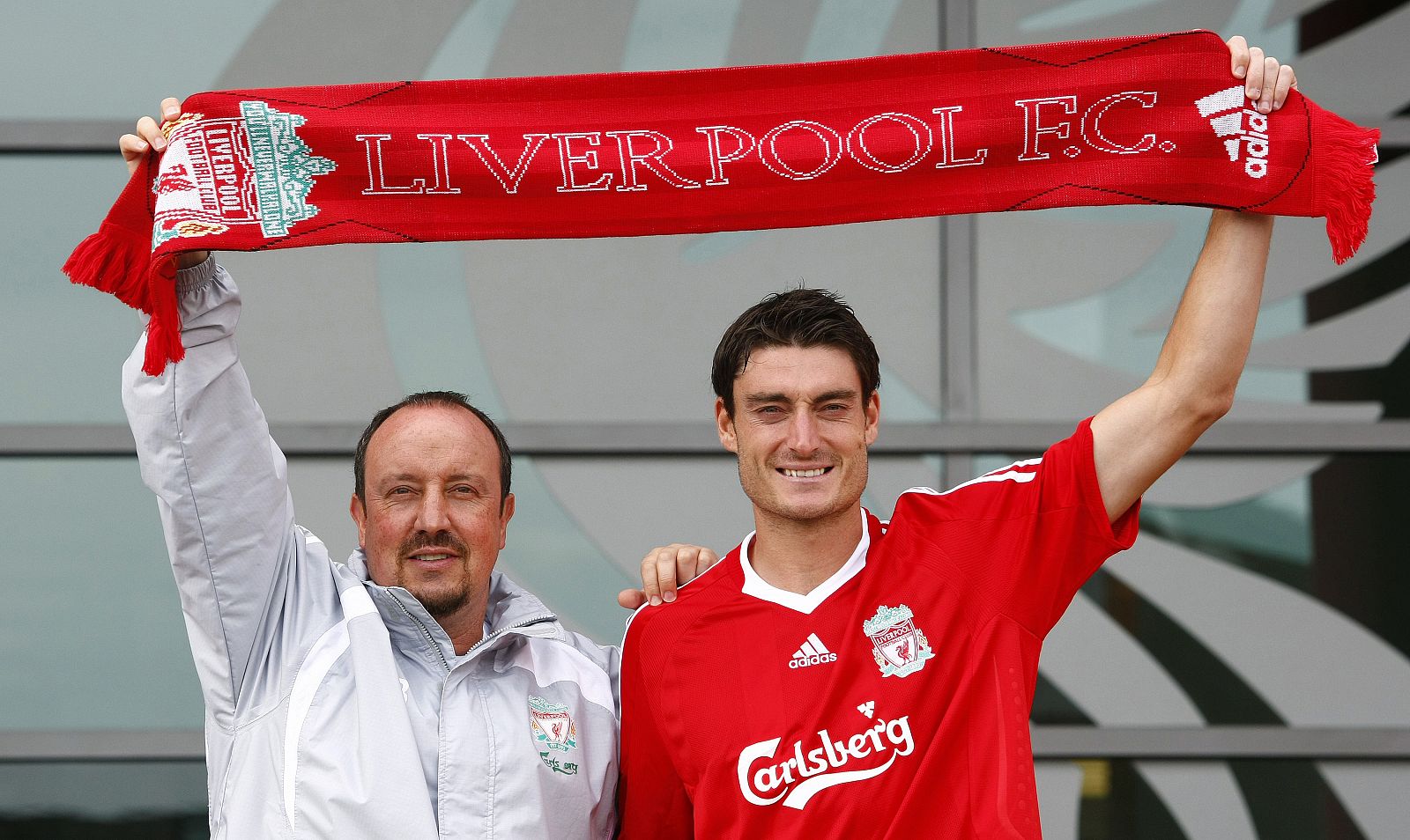 El entrenador del Liverpool, Benítez, tiene mucha confianza en el jugador de su equipo Albert Riera