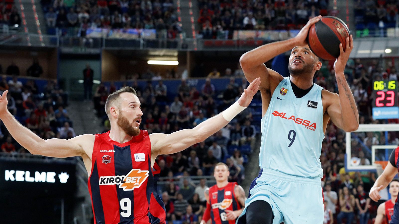 Baskonia golpea de nuevo y pone la eliminatoria 2-0