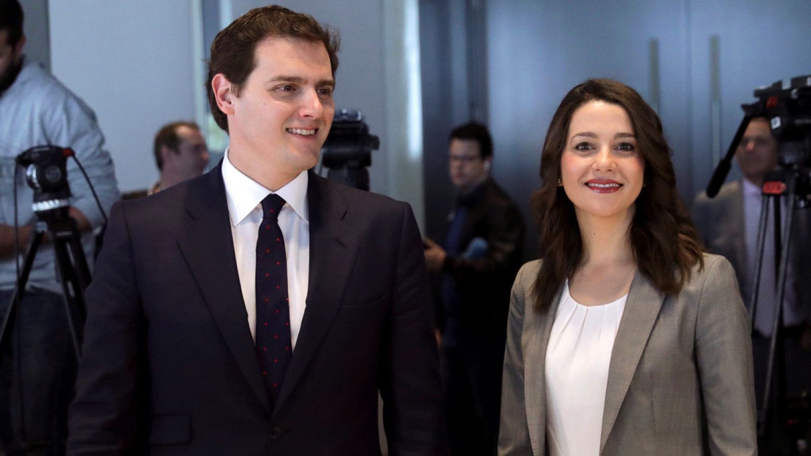 El presidente de Ciudadanos, Albert Rivera, y la líder de Ciudadanos en Cataluña, Inés Arrimadas, en el desayuno informativo de El Ágora de elEconomista.es en Madrid