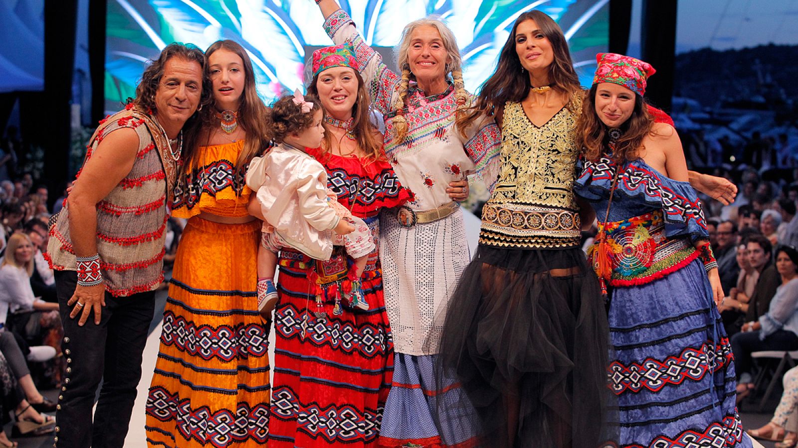 Desfile de World family ibiza