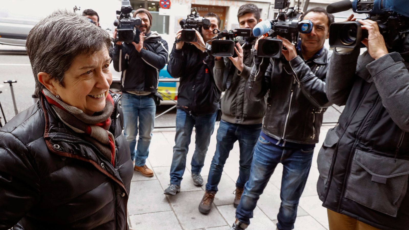 La exdiputada socialista Teresa Cunillera (i) en una imagen de archivo