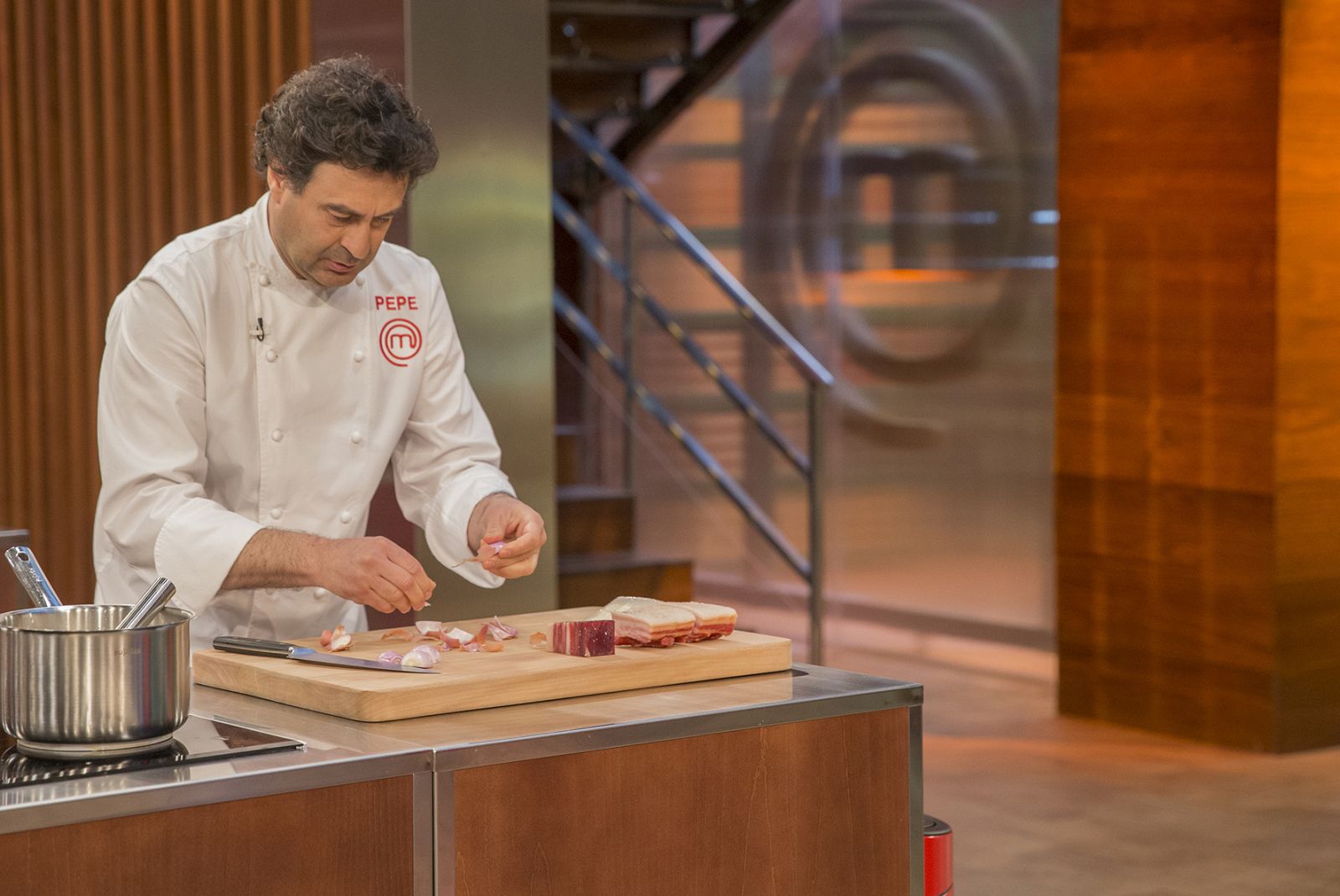 Pepe se pone la chaquetilla este lunes en el programa