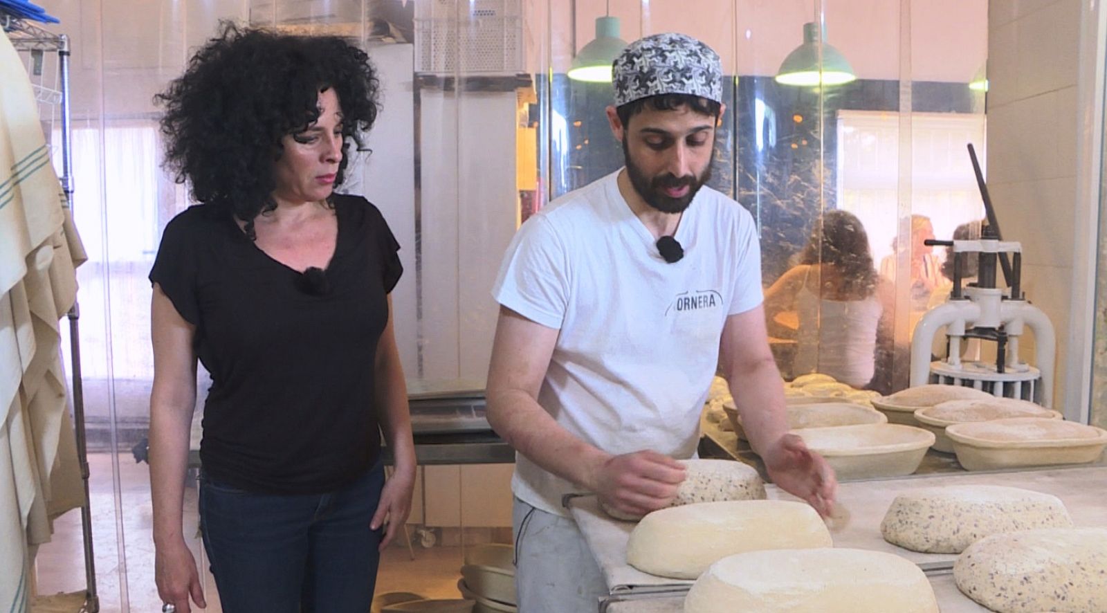 Visita a una panadería tradicional, este lunes en Comando..