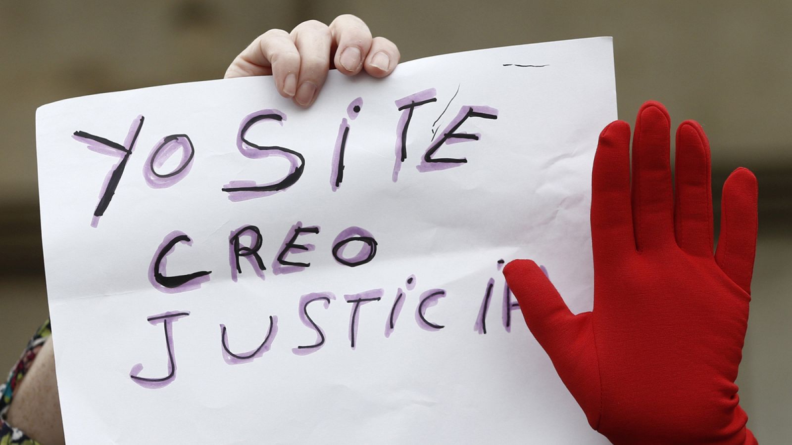 Imagen de una concentración en Pamplona contra la sentencia de La Manada