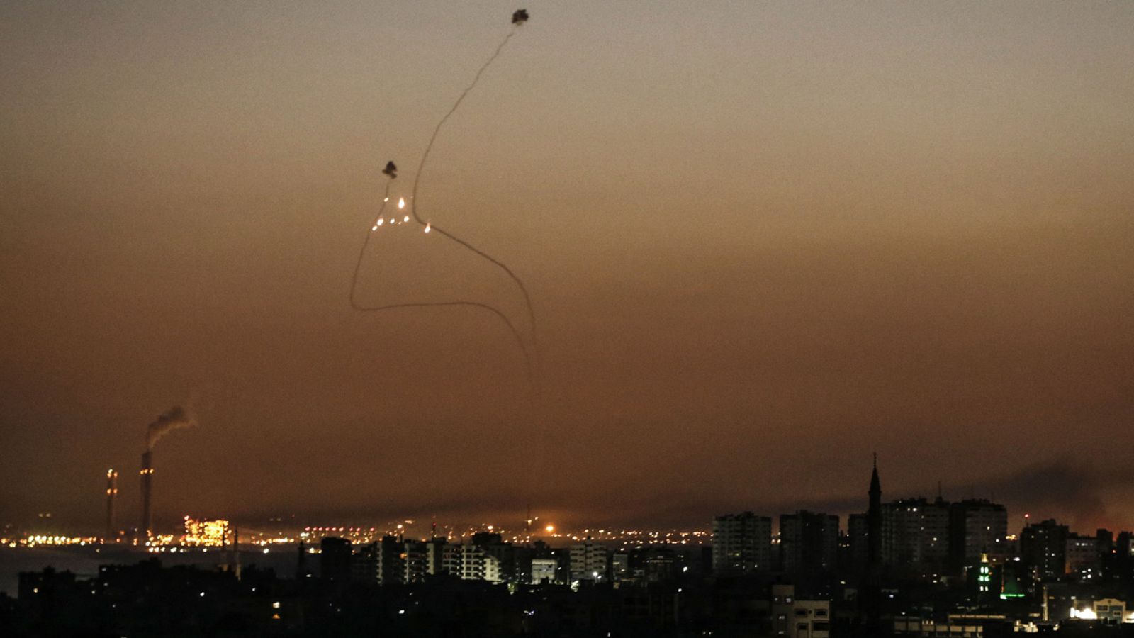 Misiles lanzados desde Gaza a Ia zona israelí de la Franja