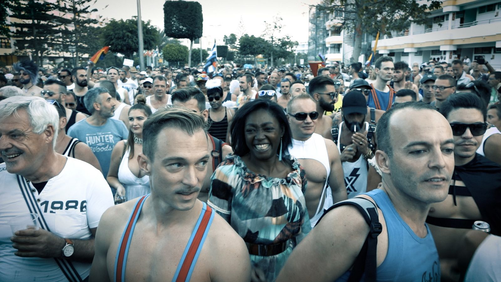 Francine y su equipo en el Winter Pride