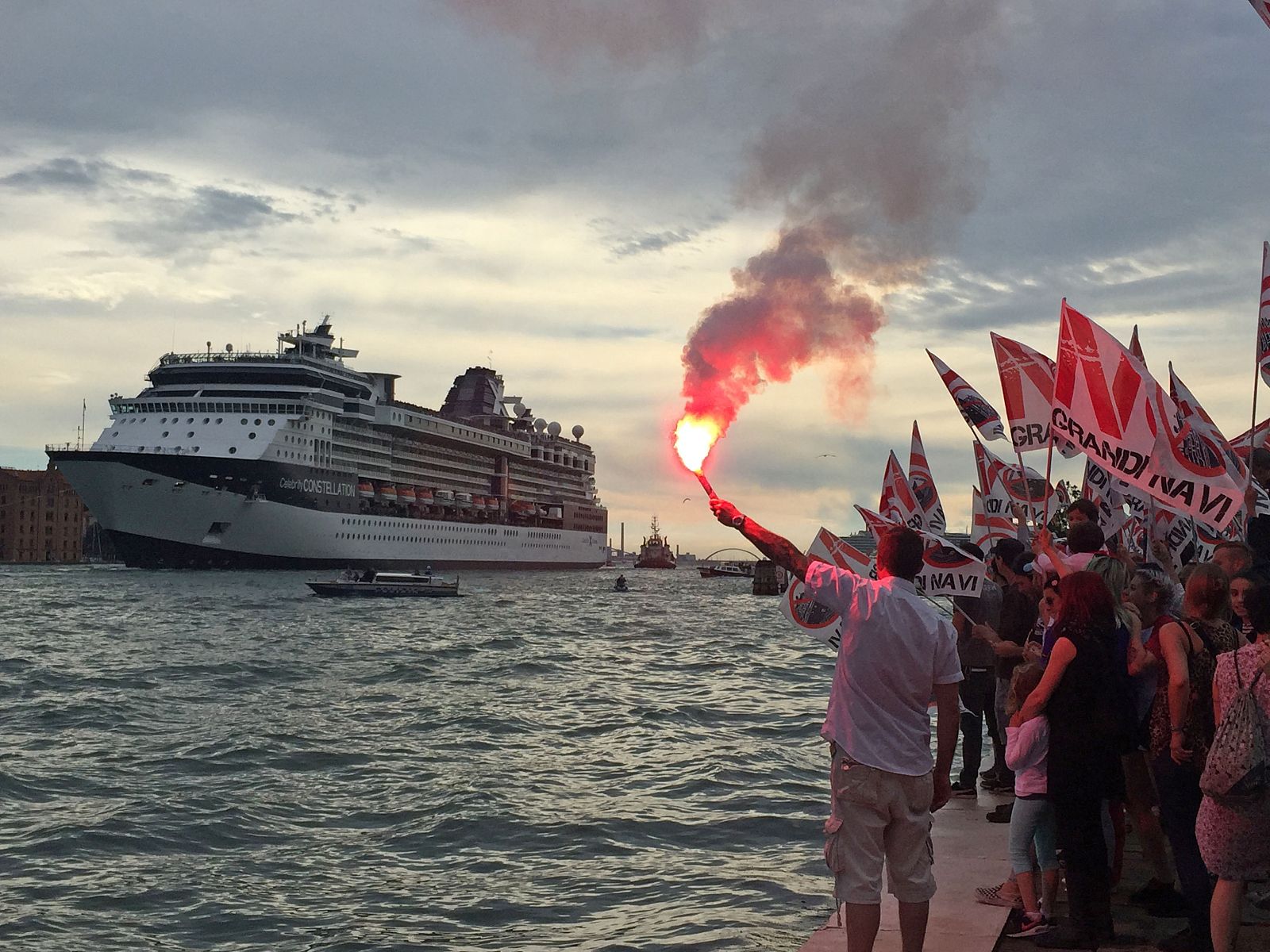 Crucero llegando a Venecia