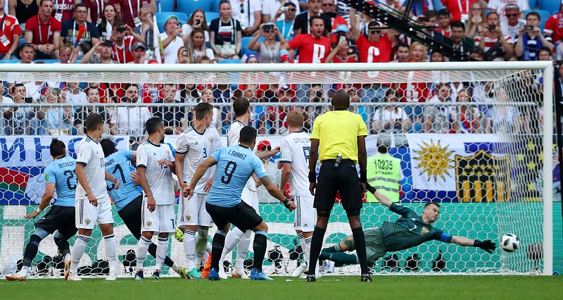 Uruguay pasa ronda como primero e imbatido; y Rusia, segundo