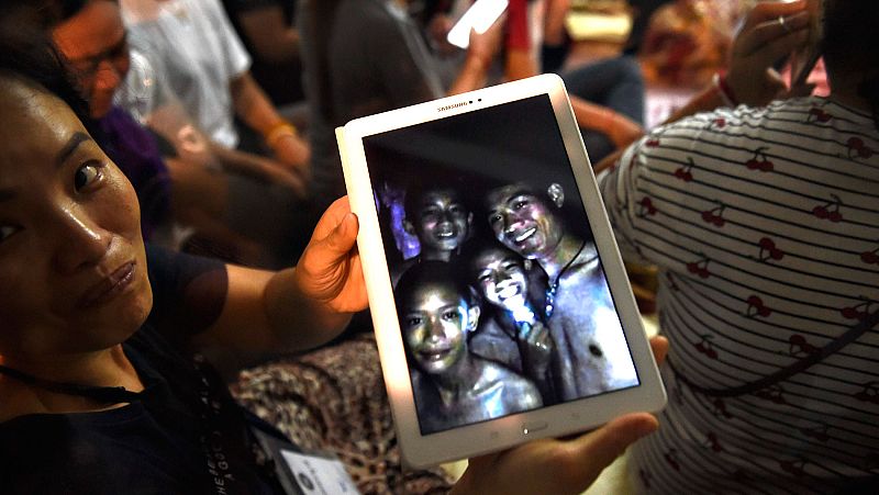 El rescate de los niños atrapados en una cueva en Tailandia puede tardar meses