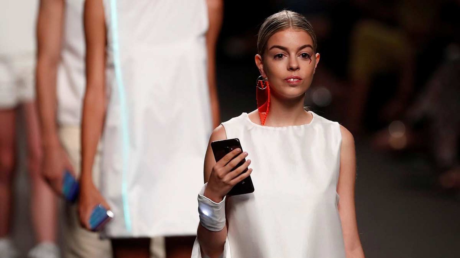 Desfile de Constanza + LAB con Nerea de OT