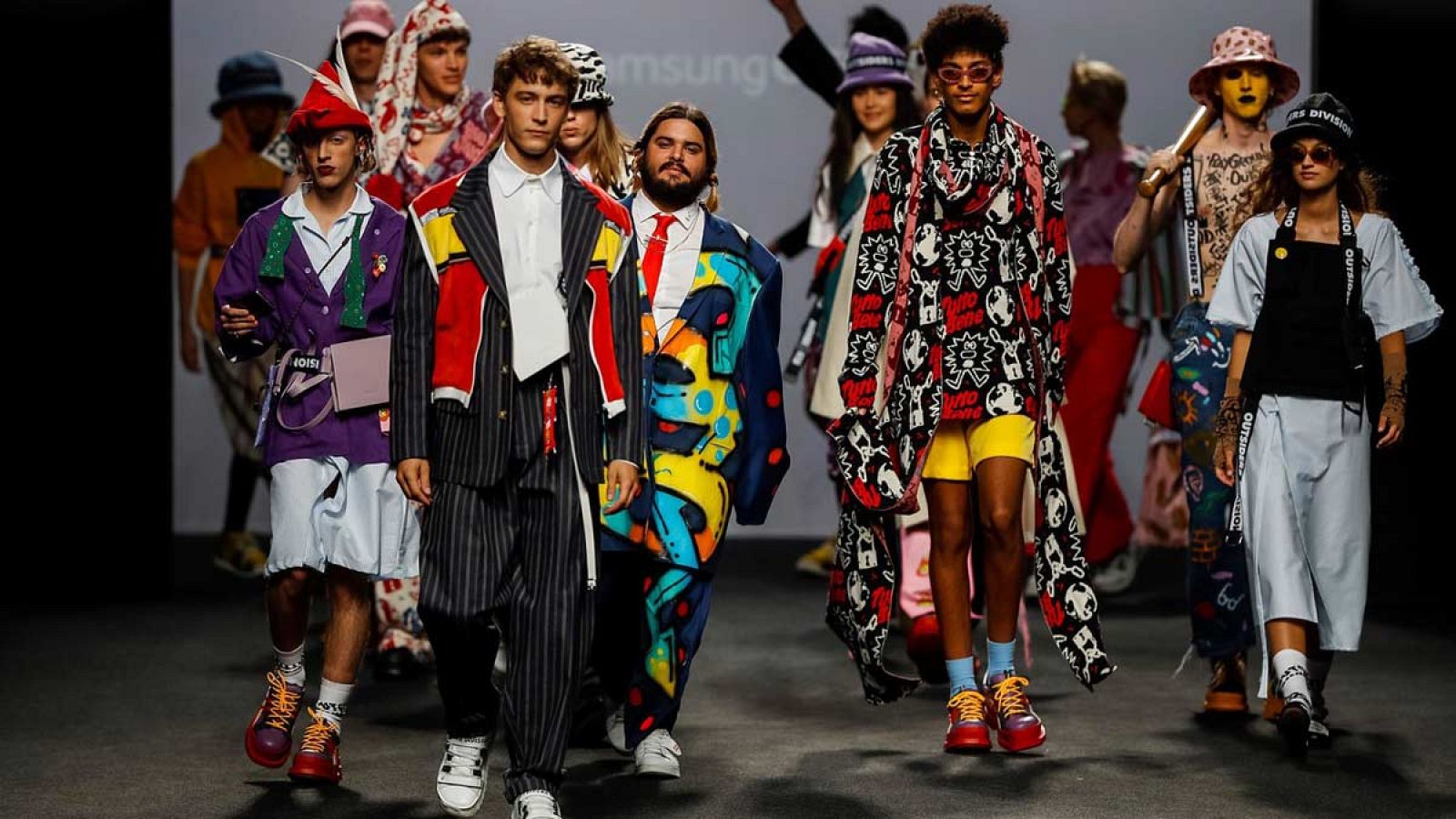 Desfile de Outsiders Division