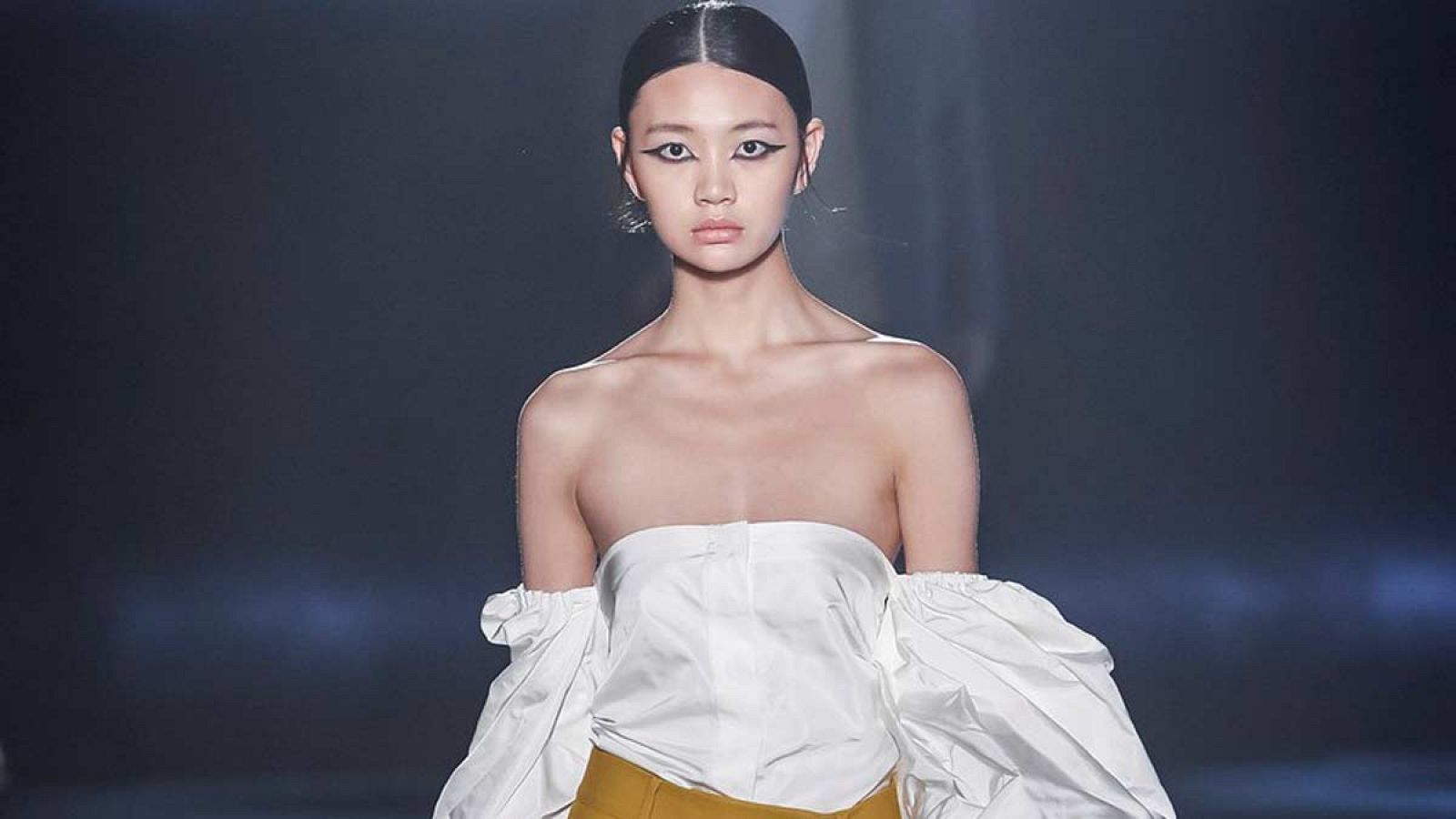 Desfile de Pedro del Hierro.