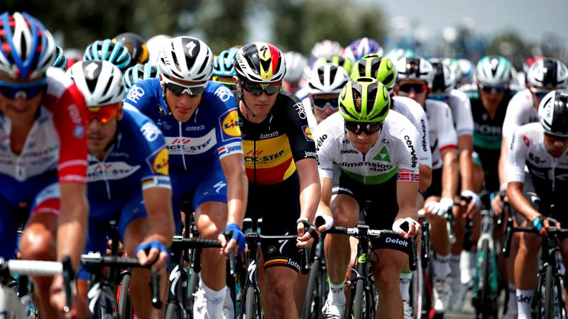 ¿Es más seguro un pelotón de 176 ciclistas que uno de 200?