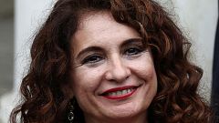 Hacienda prepara una reforma fiscal urgente para que las grandes empresas paguen más