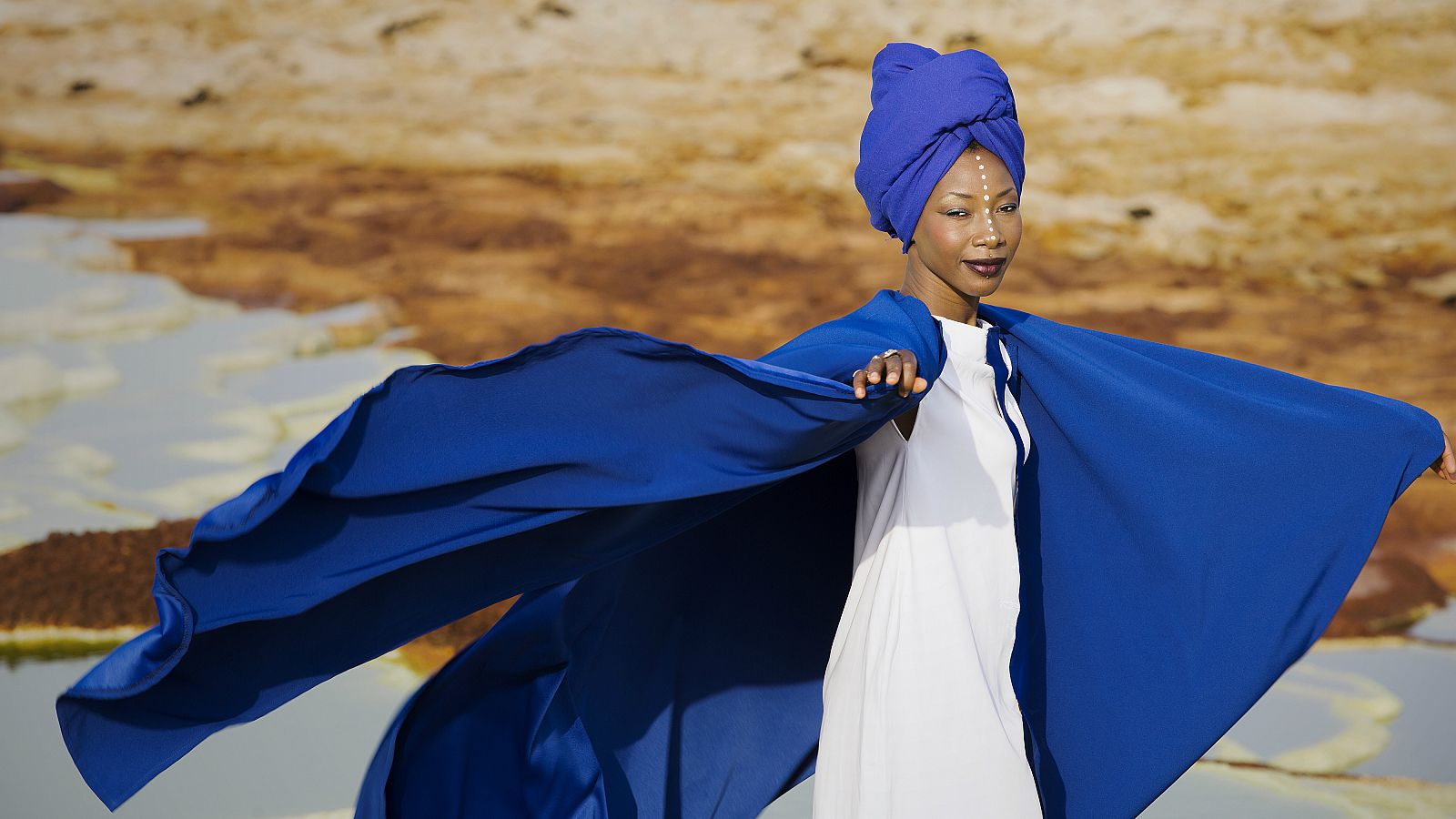 Fatoumata Diawara, una de las artistas participantes en la 24ª edición del festival
