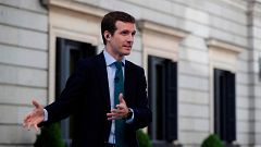 Un nuevo vídeo entra en la campaña del PP y retrata la trayectoria de Casado con Aguirre y Aznar