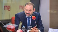Fomento descarta un tope para el alquiler y arrendará viviendas de la Sareb